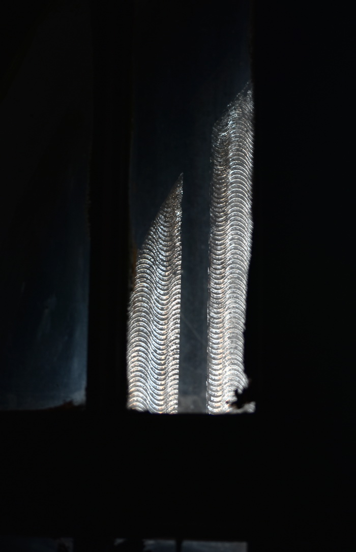 Декоративное остекление фактурным стеклом в доходном доме в Петербурге по адресу 7-я Советская, д. 8. Фото 2022